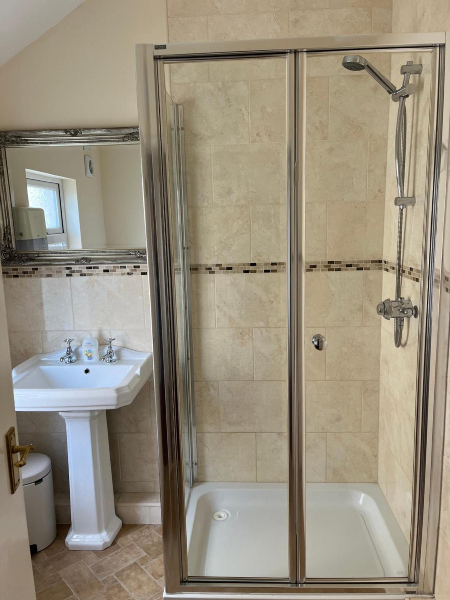 Chadwick Guest House Middlesbrough Bagian luar foto