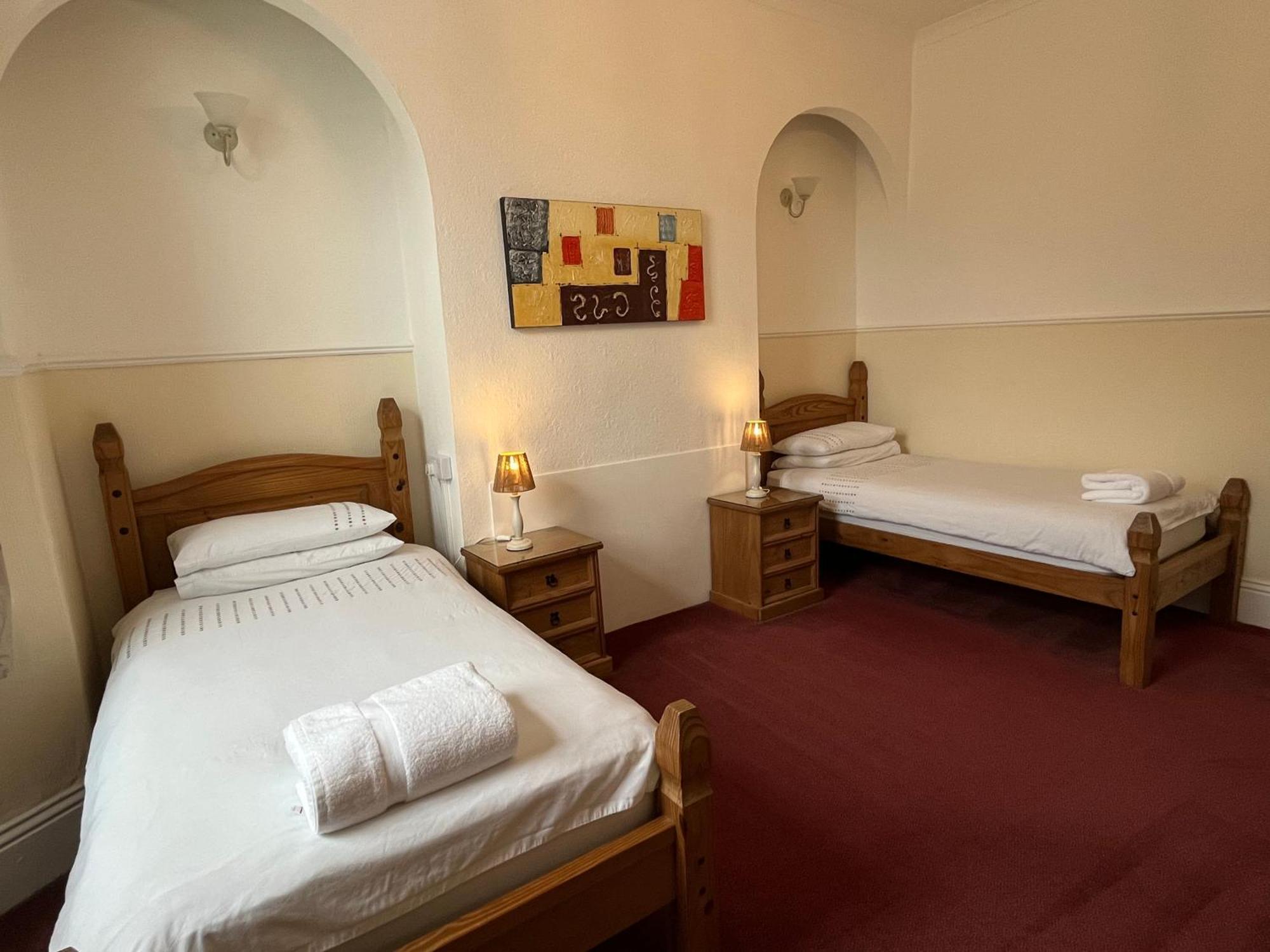 Chadwick Guest House Middlesbrough Bagian luar foto
